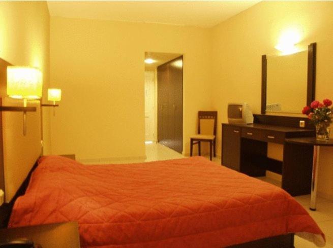 Hotel Denny'S Inn Alimos Dış mekan fotoğraf